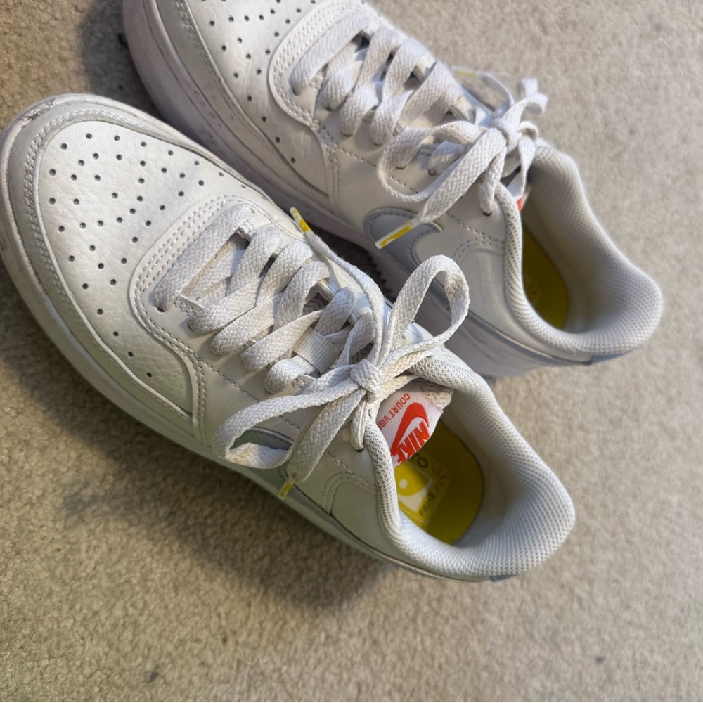 Court Vision Nike White and Blue Sneakers